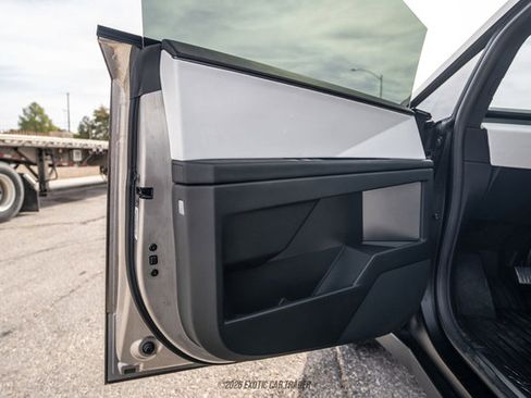 Used 2024 Tesla Cybertruck Cyberbeast AWD/4WD image 22
