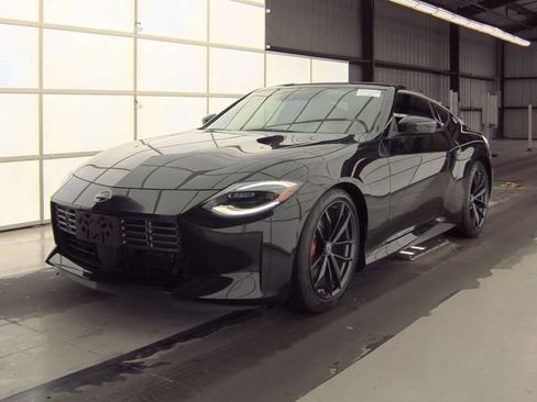Used 2025 Nissan Z Performance w/ Floor Mat Package RWD image 5