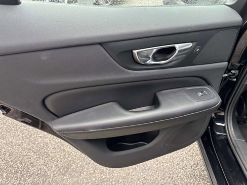 Used 2024 Volvo S60 B5 Plus image 10