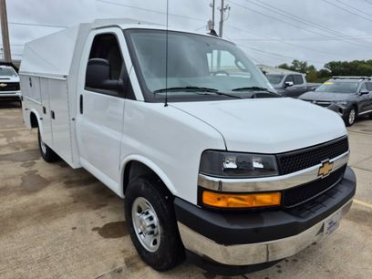 New 2024 Chevrolet Express 3500 w/ Power Convenience Package