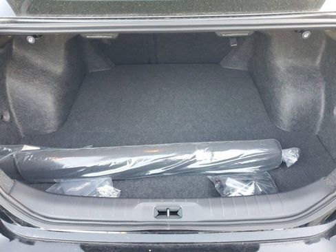 Used 2025 Nissan Altima 2.5 S image 9