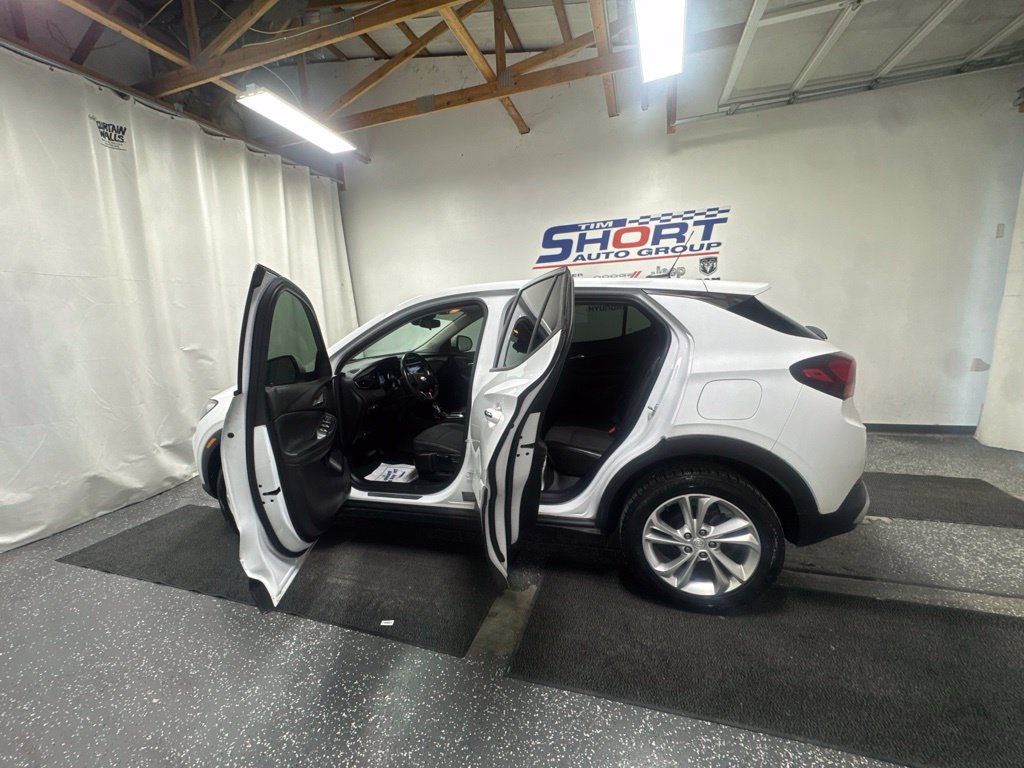 Used 2020 Buick Encore GX Preferred AWD/4WD image 30