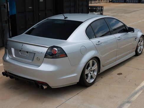 Used 2009 Pontiac G8 GT w/ Premium Package RWD image 13