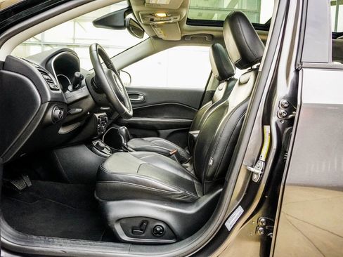 Used 2017 Jeep Compass Limited w/ Navigation Group image 36