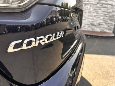 Used 2025 Toyota Corolla LE FWD image 8