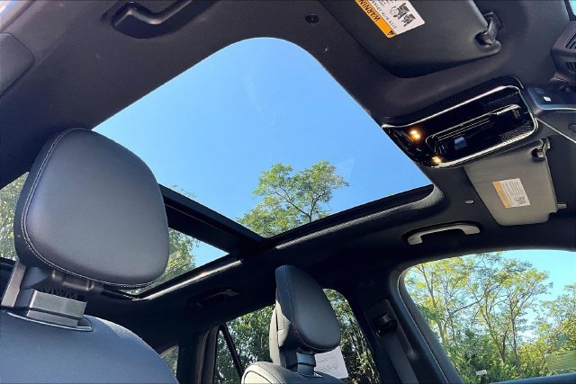 Certified 2025 Mercedes-Benz GLC 350e 4MATIC image 11