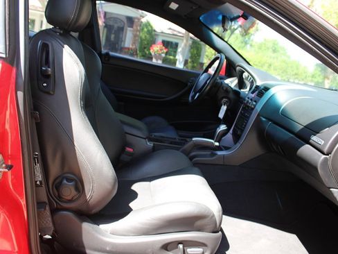 Used 2006 Pontiac GTO image 11