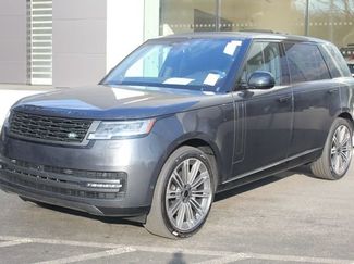 New 2026 Land Rover Range Rover Long Wheelbase SE video 1