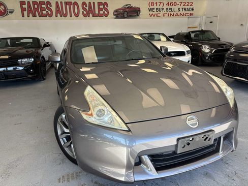 Used 2011 Nissan 370Z Coupe RWD image 5