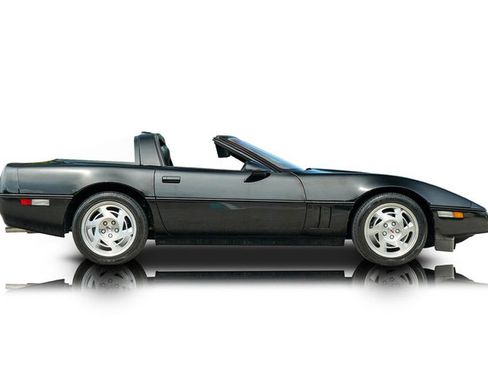 Used 1990 Chevrolet Corvette ZR-1 RWD image 2