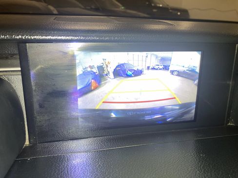Used 2016 Lexus IS 200t RWD image 32
