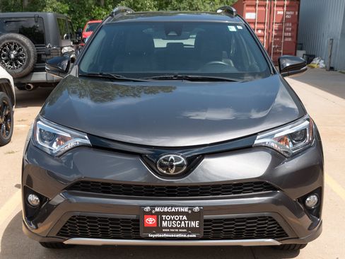 Used 2017 Toyota RAV4 SE w/ Power Extra Value Package AWD/4WD image 3