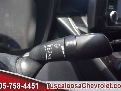 Used 2022 Toyota Corolla LE FWD image 29