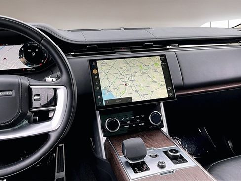 Used 2023 Land Rover Range Rover SE image 9
