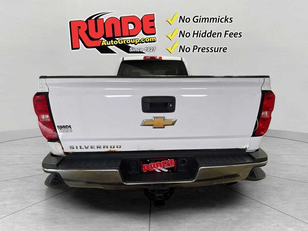 Used 2016 Chevrolet Silverado 2500 W/T AWD/4WD image 5