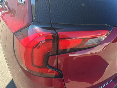 Used 2019 GMC Terrain SLE image 36