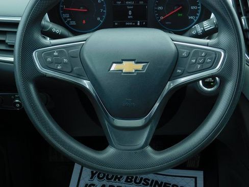 Used 2019 Chevrolet Equinox LS w/ LS Convenience Package image 15