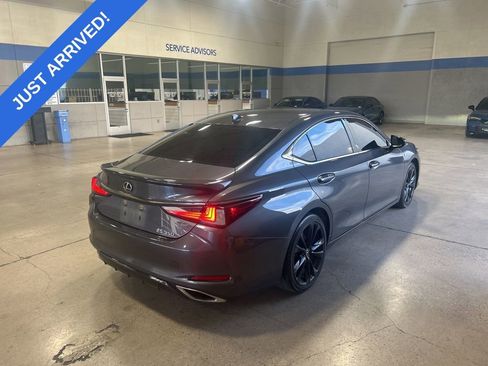 Used 2022 Lexus ES 350 F Sport image 3