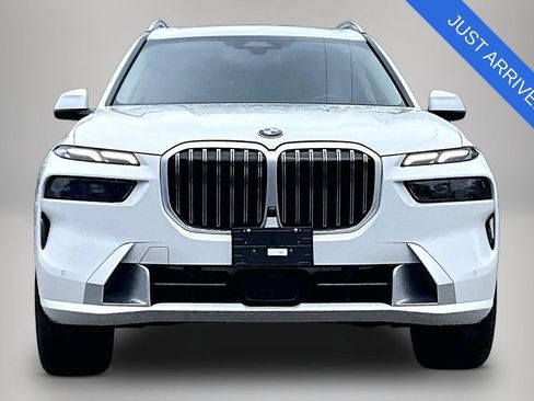 Used 2026 BMW X7 xDrive40i AWD/4WD image 3