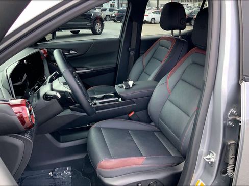 Used 2025 Chevrolet Equinox RS w/ Safety and Technology Package image 7