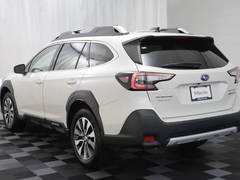 Used 2023 Subaru Outback Touring XT AWD/4WD image 15