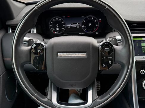 Used 2020 Land Rover Discovery Sport SE R-Dynamic image 24