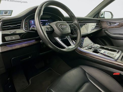 Used 2020 Audi Q8 Premium w/ Black Optic Package image 7