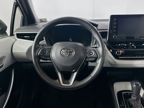 Used 2022 Toyota Corolla XSE image 18