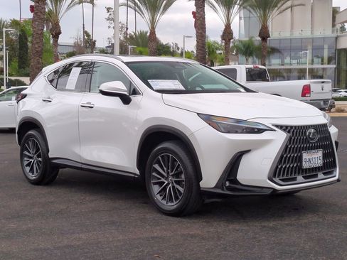 Certified 2024 Lexus NX 250 FWD image 3
