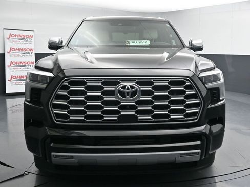 Used 2025 Toyota Sequoia Capstone image 3