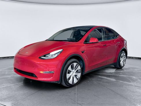 Used 2022 Tesla Model Y Long Range AWD/4WD image 1