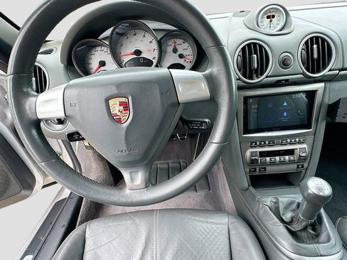 Used 2005 Porsche Boxster S image 11