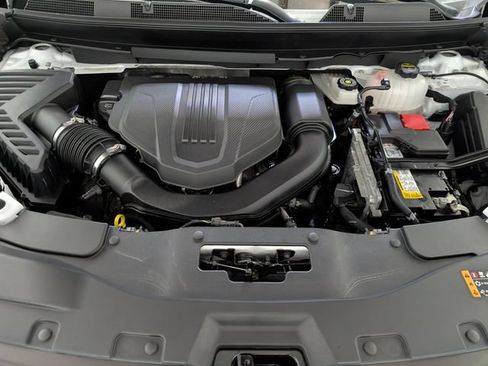 Used 2025 GMC Acadia Elevation AWD/4WD image 30