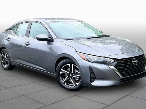 Used 2024 Nissan Sentra SV FWD image 3