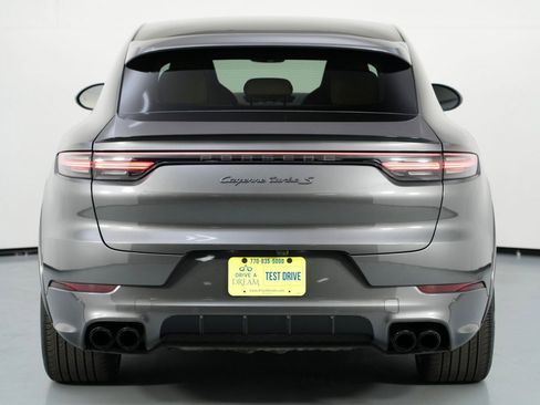 Used 2022 Porsche Cayenne Turbo S image 57