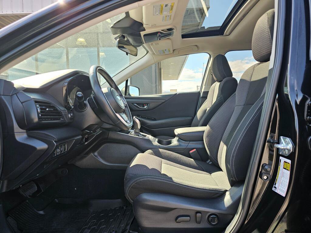 Used 2024 Subaru Outback Premium AWD/4WD image 21