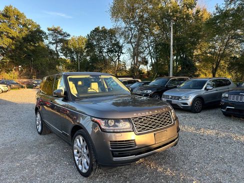 Used 2015 Land Rover Range Rover HSE image 3