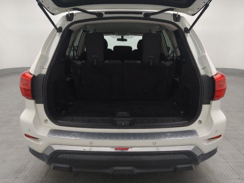 Used 2020 Nissan Pathfinder S image 29