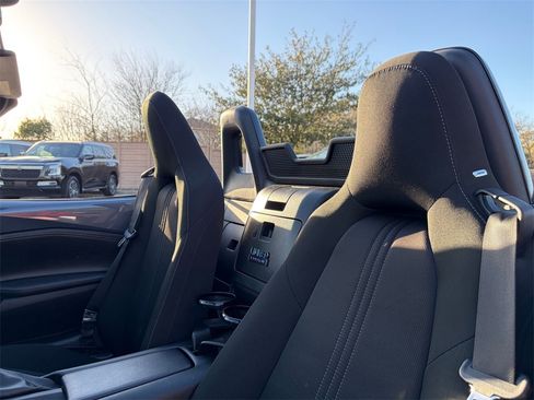 Used 2020 MAZDA MX-5 Miata Club image 10
