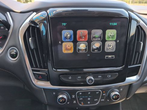 Used 2018 Chevrolet Traverse Premier AWD/4WD image 22
