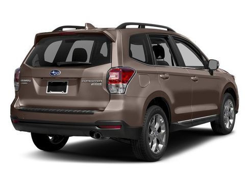 Used 2017 Subaru Forester 2.5i Touring AWD/4WD image 2