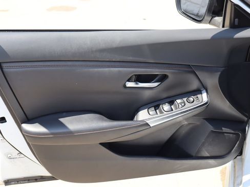 Used 2021 Nissan Sentra SR FWD image 18