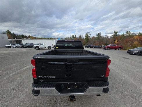 Used 2022 Chevrolet Silverado 2500 LT w/ Snow Plow Prep/Camper Package image 27