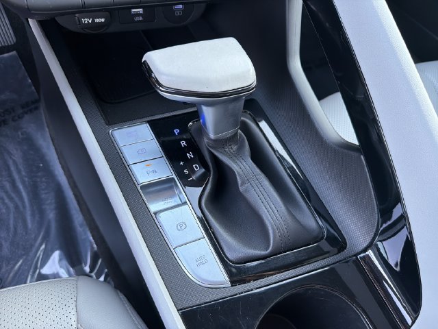 Certified 2024 Hyundai Elantra Limited FWD image 29