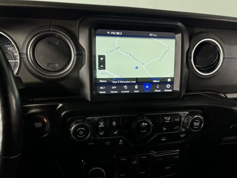 Certified 2022 Jeep Wrangler Unlimited Rubicon 4xe w/ Steel Bumper Group image 17