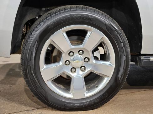 Used 2019 Chevrolet Tahoe Premier AWD/4WD image 17