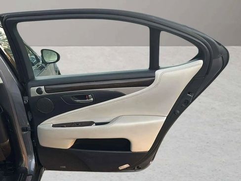 Used 2013 Lexus LS 460 L image 20