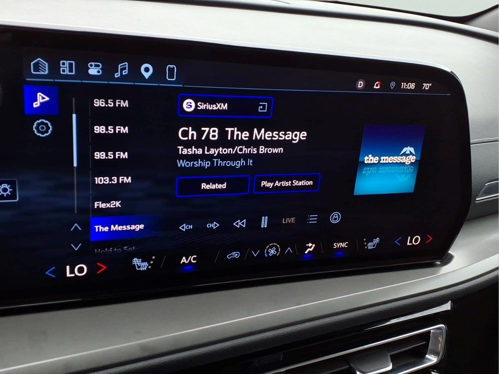 Used 2026 Chevrolet Traverse LT w/ Driver Confidence Package FWD image 13
