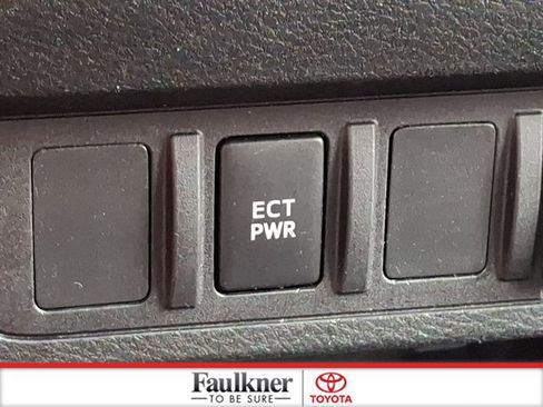 Certified 2023 Toyota Tacoma SR5 AWD/4WD image 24