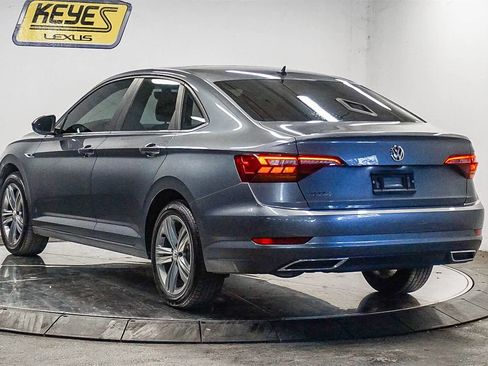 Used 2019 Volkswagen Jetta R-Line w/ R-Line Cold Weather Package image 2